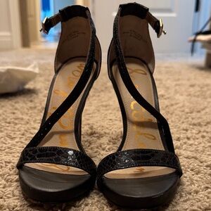 Sam Edelman Black Textured Heels